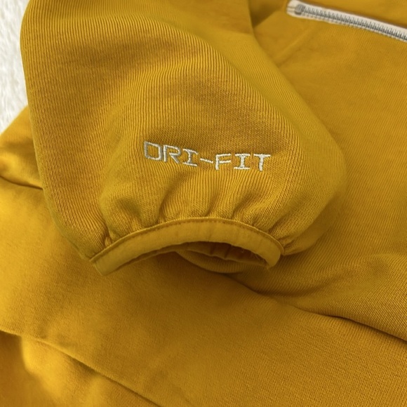 Nike Dry Fit Swoosh Fly Standard Issue Basketball Hoodie Yellow Ochre Size L - Picture 6 of 12